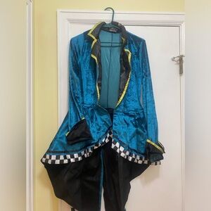 Mad Hatter Halloween Outfit